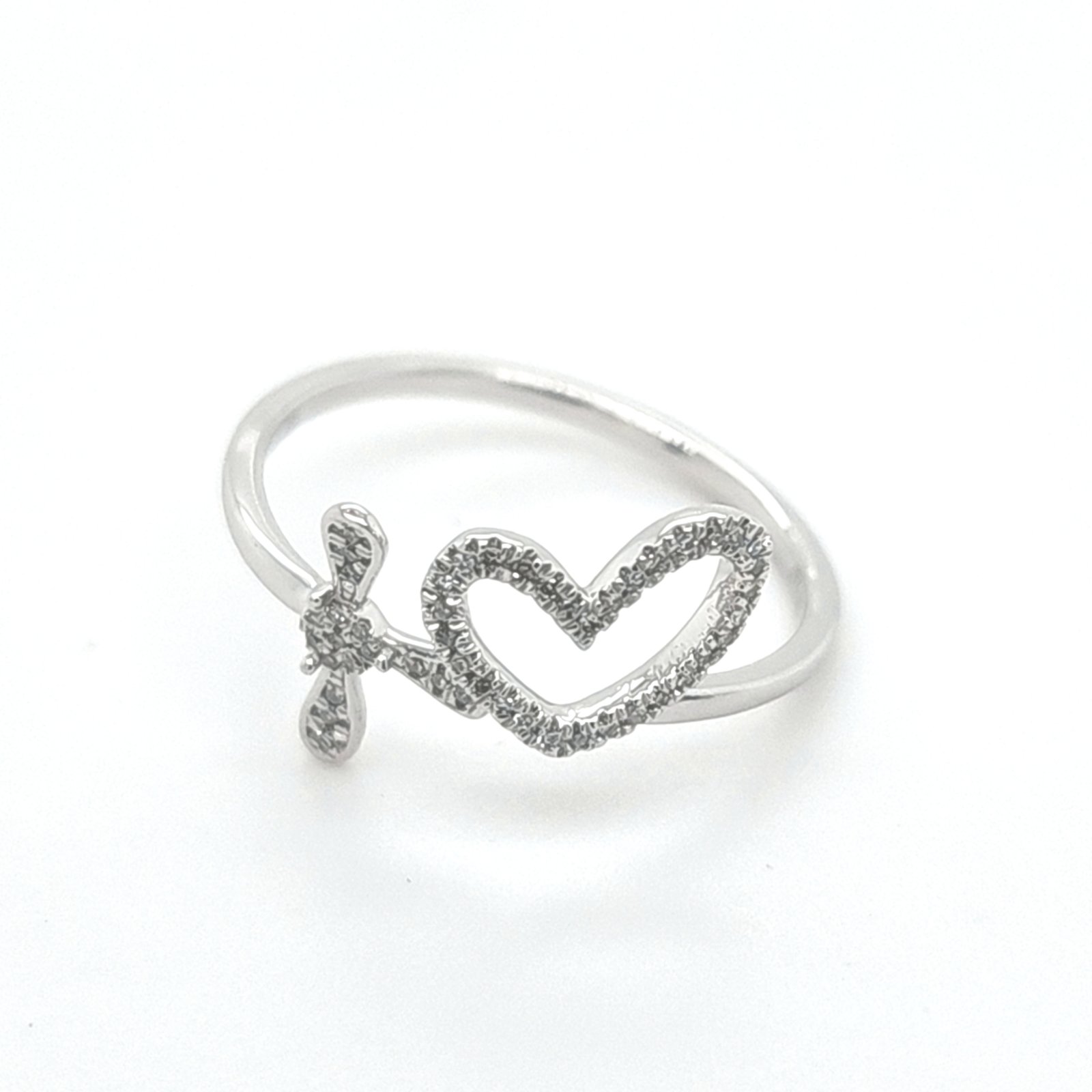 10K 0.07CT D-RING LDS RDS "HEART" MICRO PRONG